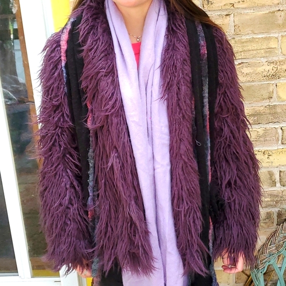 π¦π Stunning rare faux fur jacket - Picture 2 of 10
